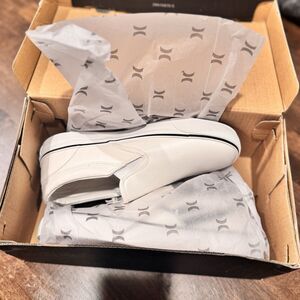 Hurley Boys Kenji Slip On Sneakers Shoes White/Black US Youth Size\2 NEW w/o BOX